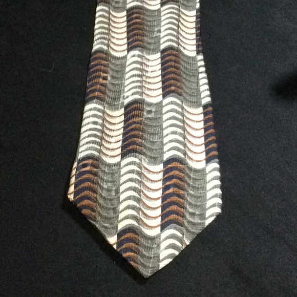 Part 1-Bill Blass Black Label - Picture 8 of 8